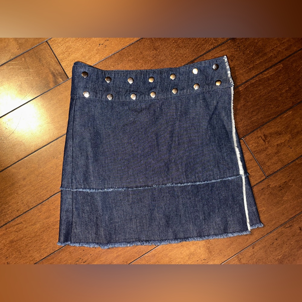 Coco + Carmen one size Jean skirt